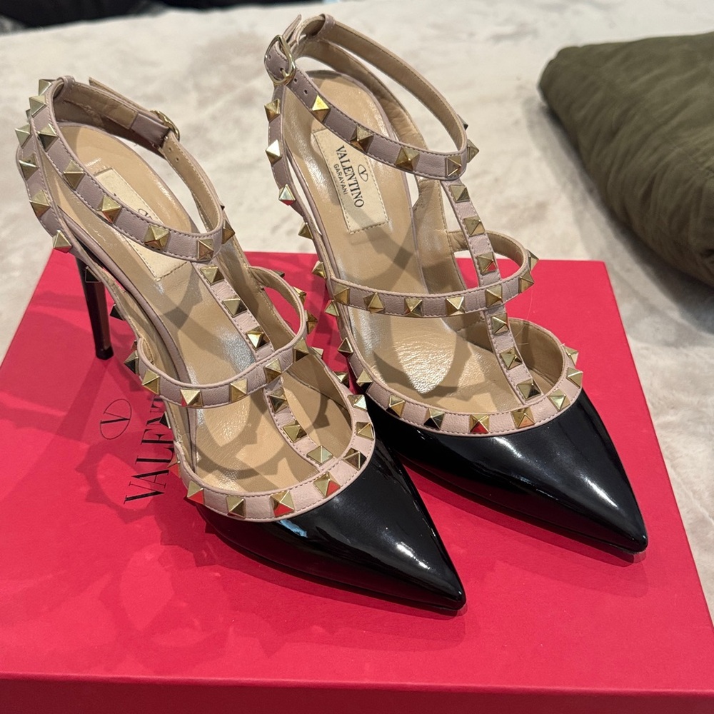Valentino Garavani Tan Heels with Gold Studs